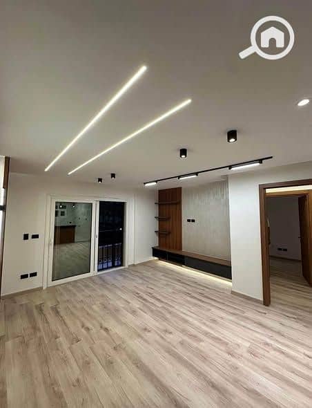 3 588327049_3785316768436563_5126112951809339355_n. jpg