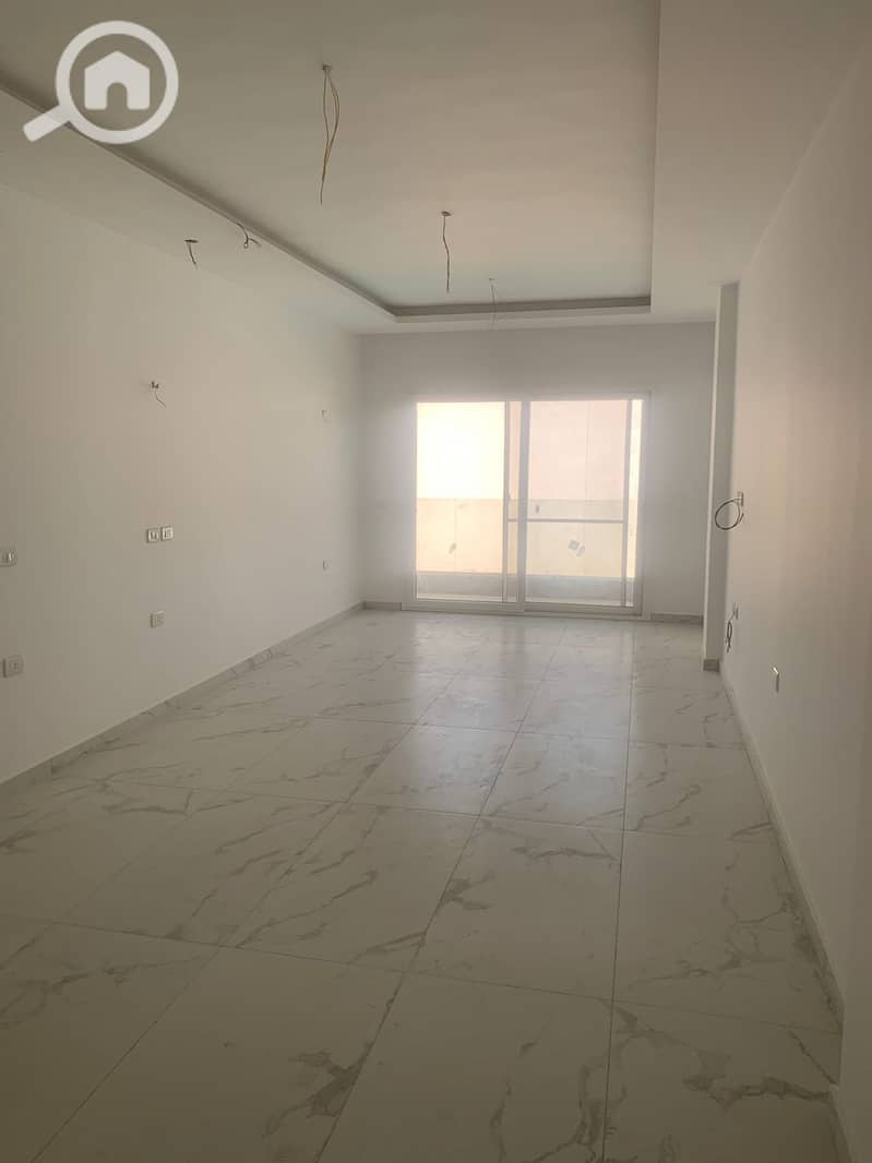 15 4eef35d5-890f-4b25-bfe2-fd3077450b8f. jpg