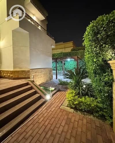 فیلا 5 غرف نوم للايجار في القاهرة الجديدة، القاهرة - WhatsApp Image 2025-11-30 at 7.24. 28 PM (1). jpeg