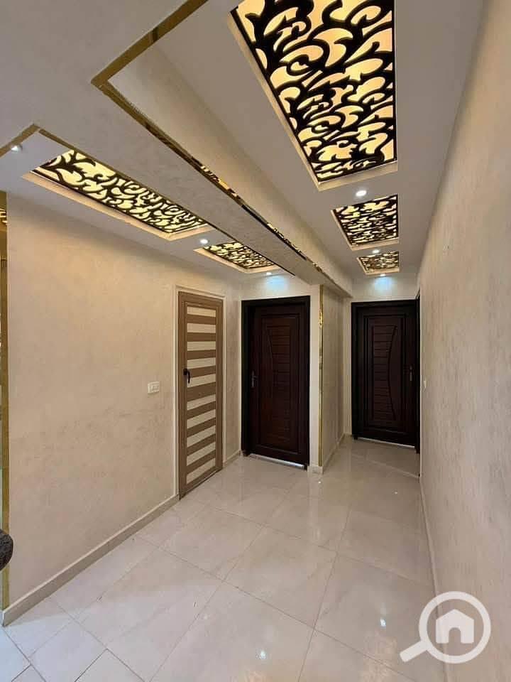 4 53d30543-c330-4f29-8072-70980d1b060c. jpg