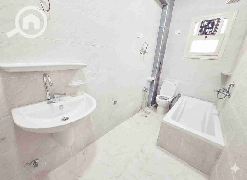 4 1764524806386. jpg