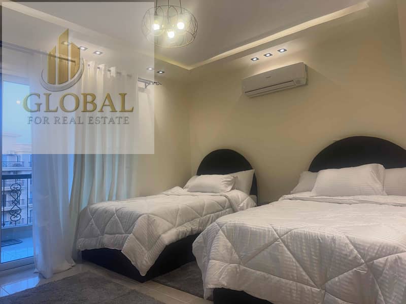 4 e3e435ca-b82f-42a9-a180-03f91e71cf15. jpg