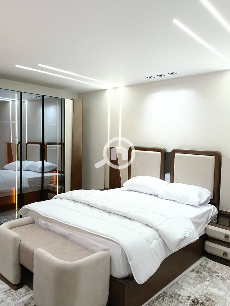 10 1abcd700-f454-4dda-bd3d-16dbc14c16e1. jpg