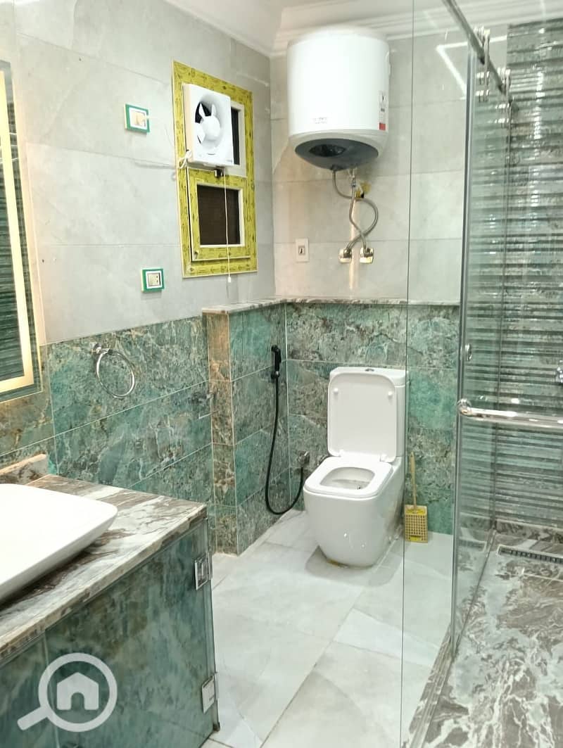 23 f27760bc-087d-4177-b552-b22170c4663d. jpg