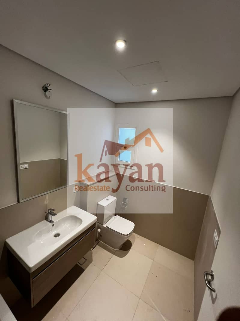 2 WhatsApp Image 2025-11-23 at 11.38. 43_95d92525. jpg