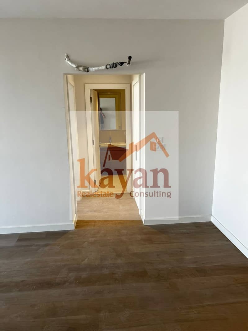 4 WhatsApp Image 2025-11-23 at 11.38. 44_c56e0cb9. jpg