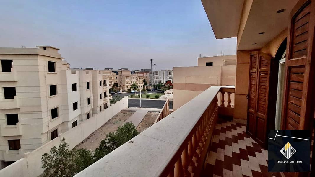 4 e0a9d71d-f90b-47c6-bf61-5f4c1a13aa53. jpeg