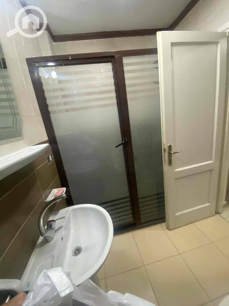 7 3c5d34ce-b2c9-457a-8e4f-fe142730432b. jpg