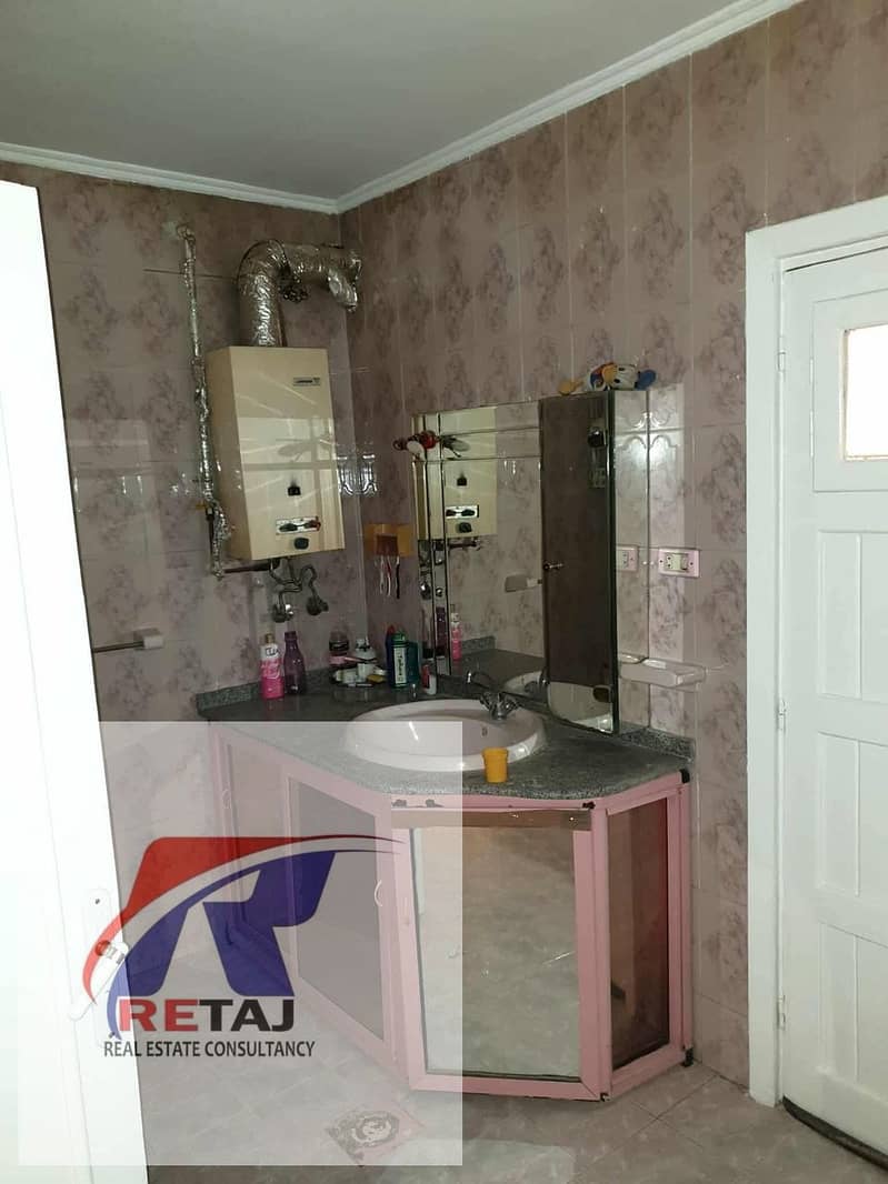 10 2843e6b8-78d0-467c-8748-c9b828d023ab. jpg