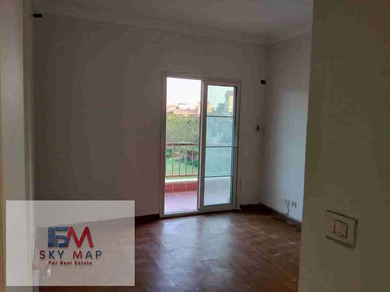 1000844535. jpg 1000844535. jpg