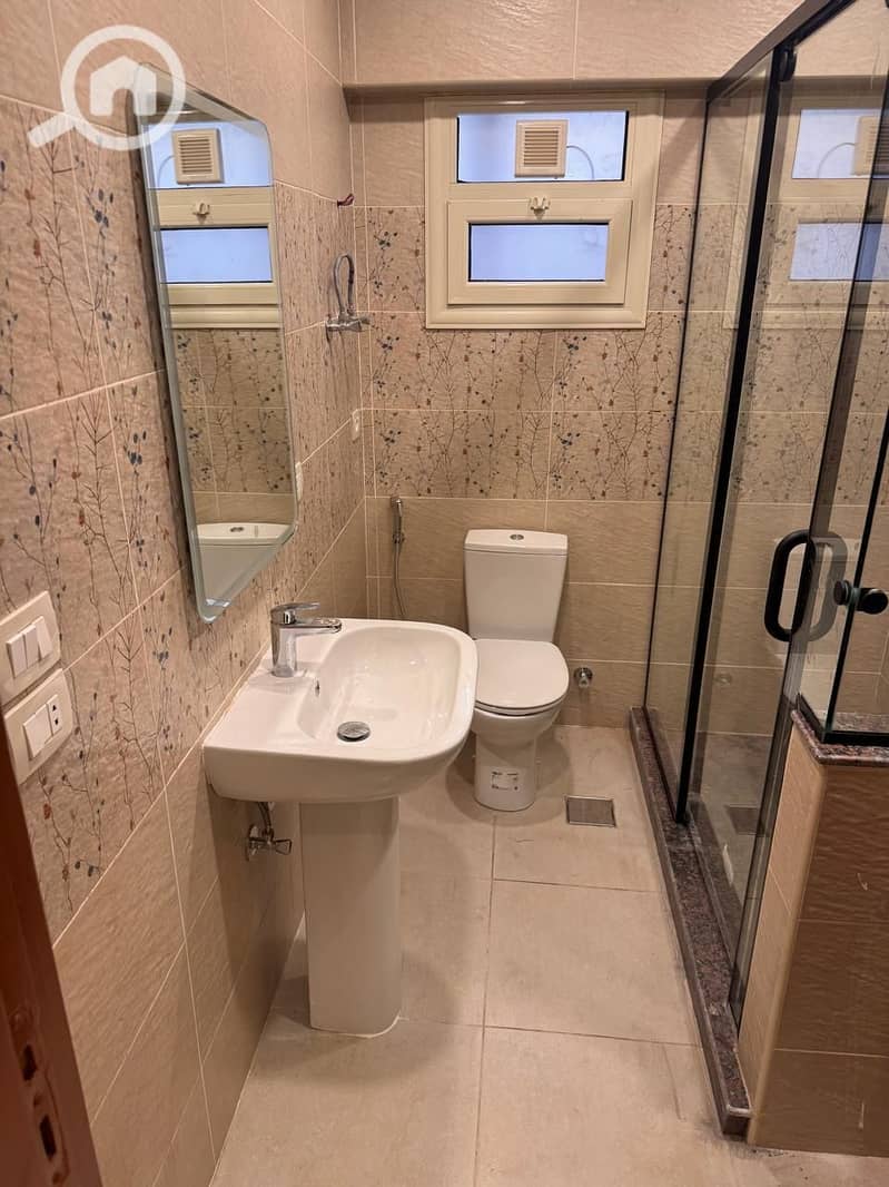 10 WhatsApp Image 2025-10-18 at 12.54. 13 PM (1). jpeg