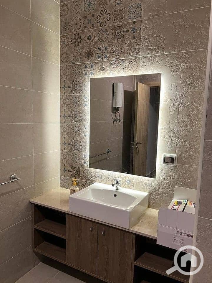 8 395006860_7024538794292793_3205579772271293030_n. jpg