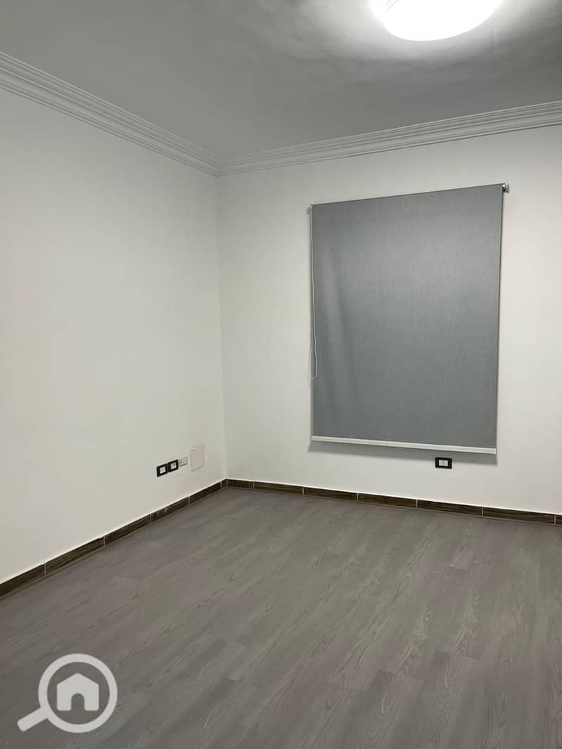 4 e429a29c-176f-4e4b-9957-bfcebaaf0288. jpg