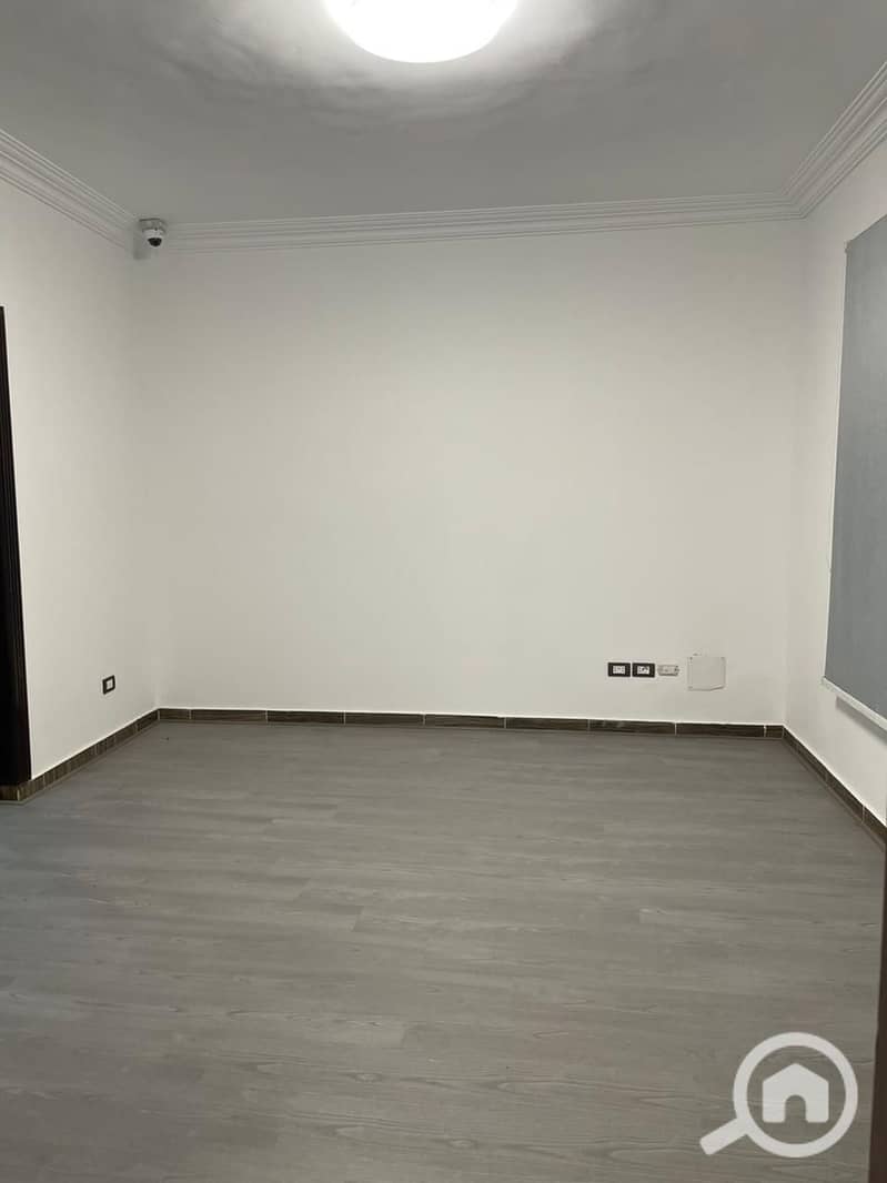 5 2069d0a5-3e34-4498-9d08-3692d615e292. jpg