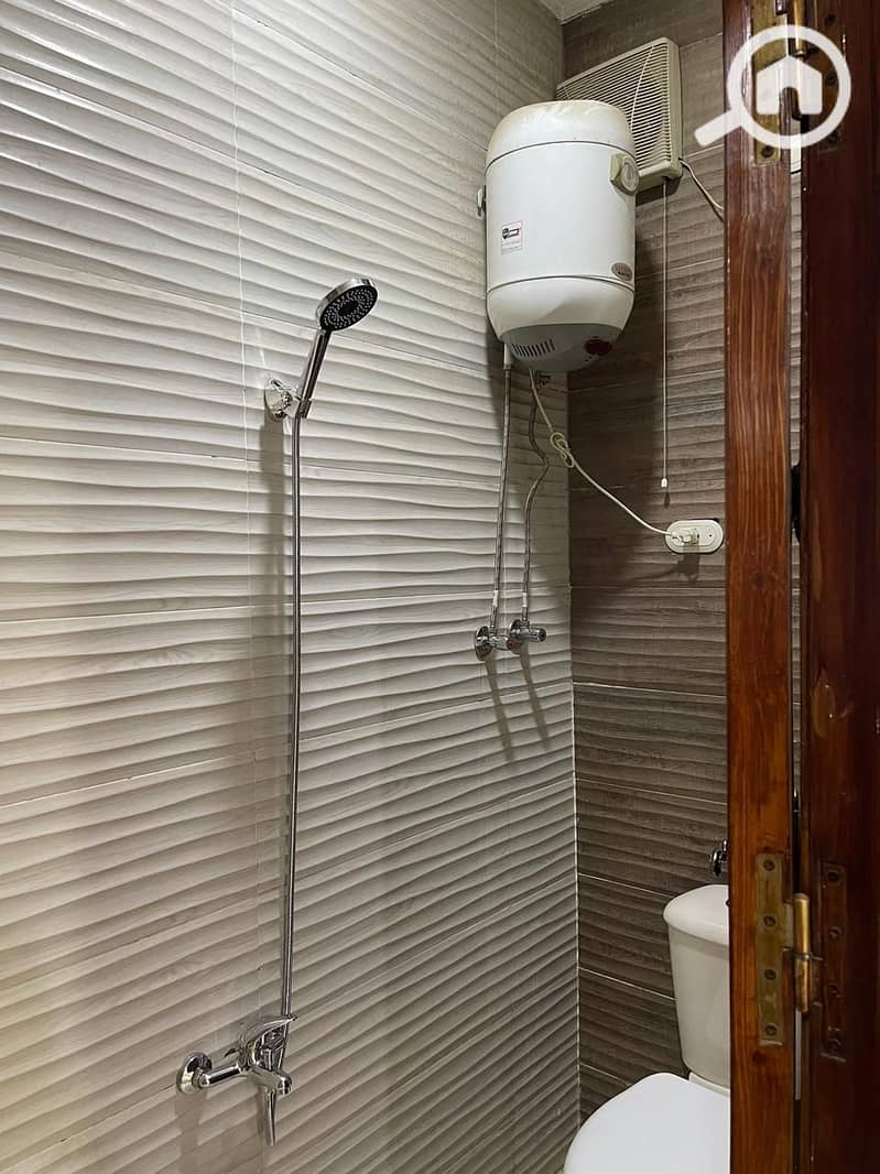 7 911ad808-d0be-466a-b1a5-16906424f8f3. jpg