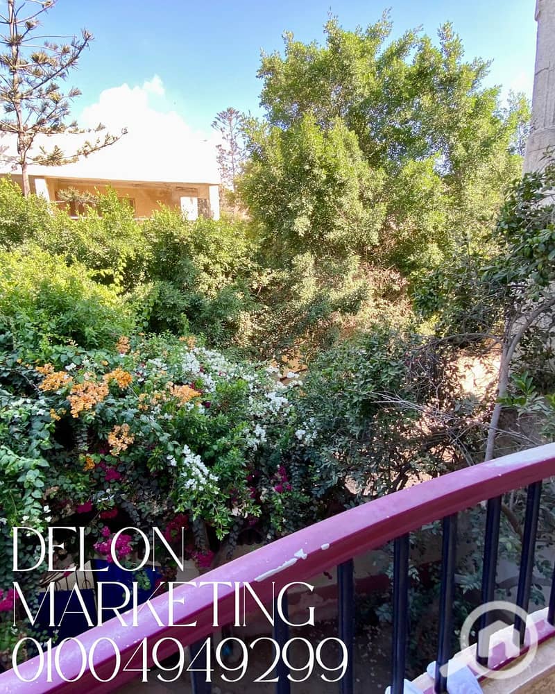 8 Clean Vintage Photo Collage Fall Fashion Instagram Post. png. png