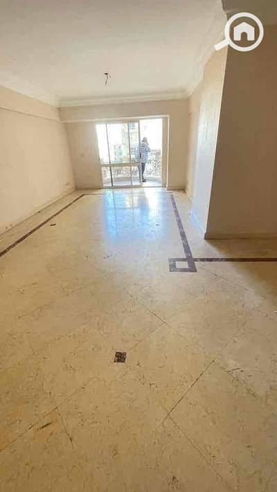 3 Bedroom Apartment for Sale in Smoha, Alexandria - IMG_8069. jpg