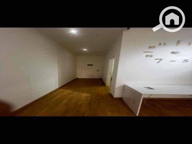 11 f3102495-8b12-4a25-9227-11a4a723f4be. jpg