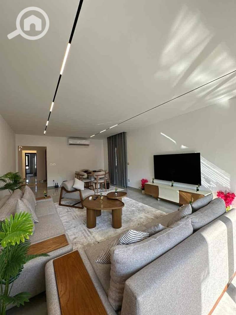 5 a73c3968-9d5b-4c49-92d2-3e25547503b1. jpg