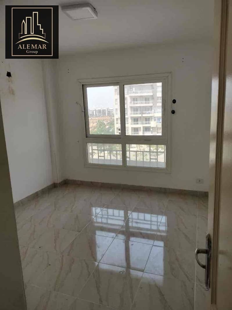 7 090a03c4-eae8-4dda-80e1-19c447fe8796. jpg