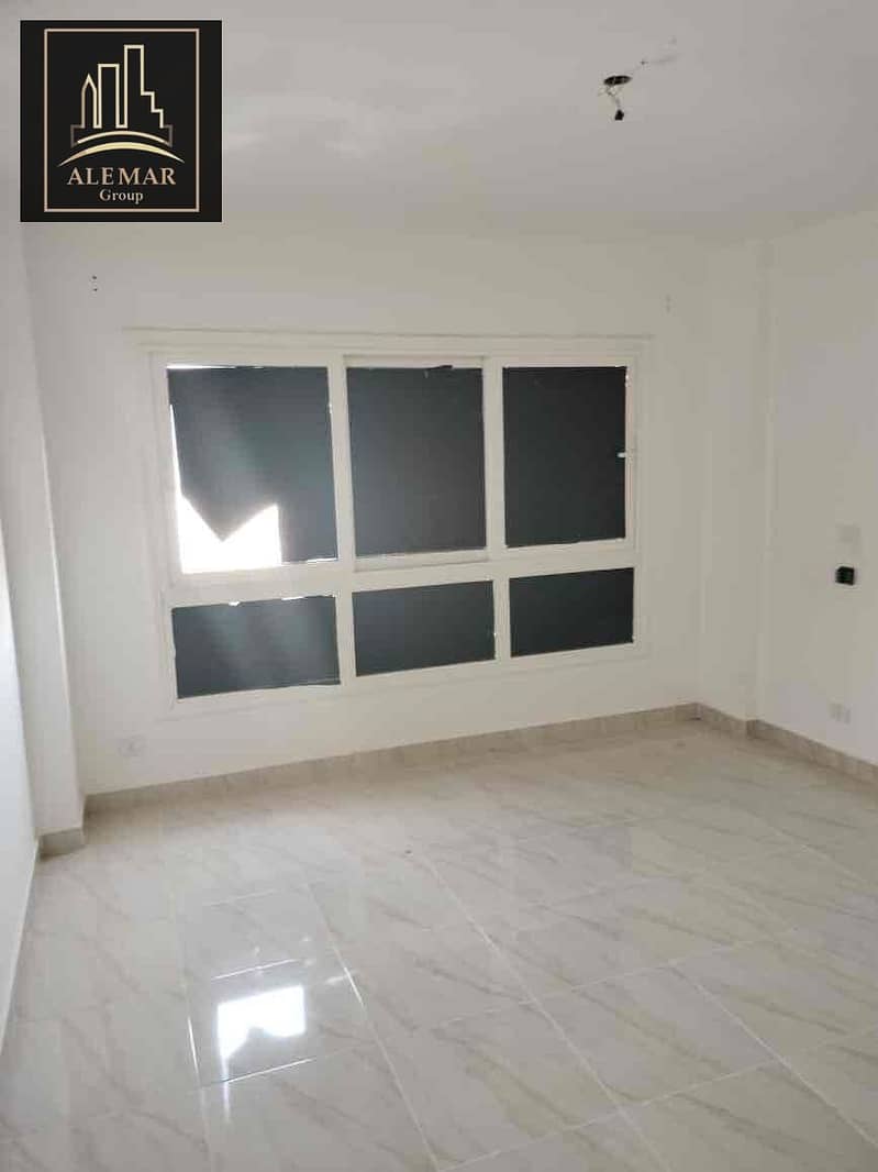 9 099dc42c-b4bc-48ce-9bc5-b9d1b2b5ac95. jpg