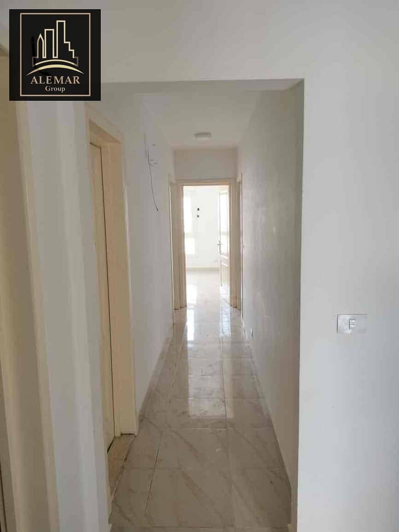 10 b5b390a5-7da3-4667-b43f-c1275fab6596. jpg