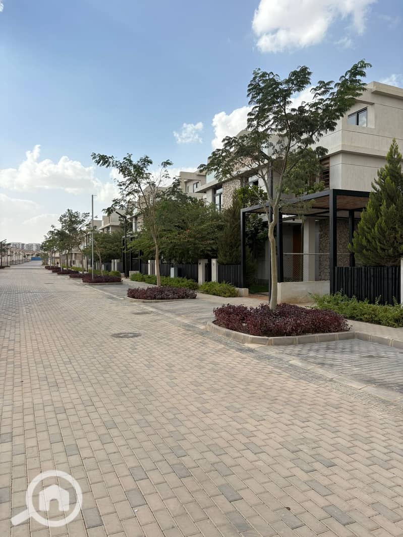 9 WhatsApp Image 2025-12-01 at 12.58. 35 AM. jpeg