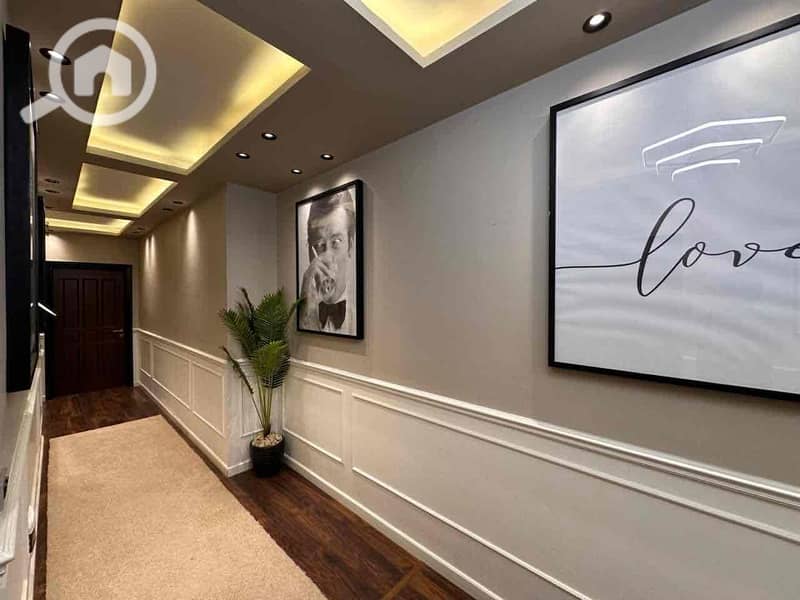 19 af436203-a7cc-4efe-8292-3b85f103d853. jpg