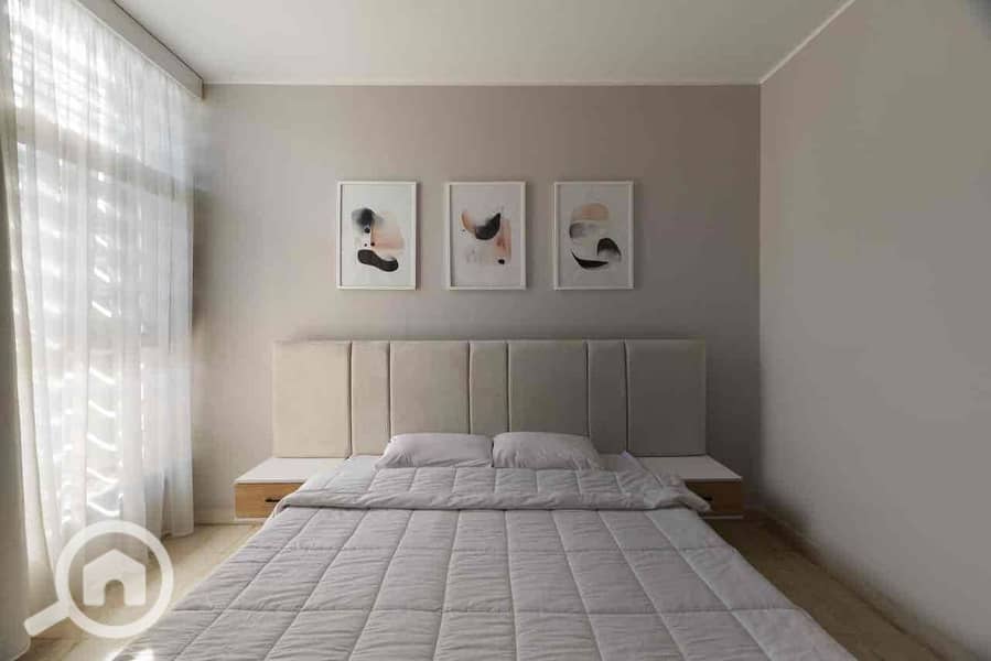 12 34cf4ad2-6584-49a2-aaf9-4af20389a83d. jpg