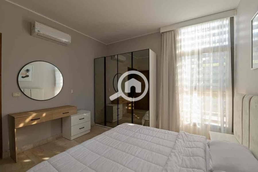 13 8a8bca4a-1206-432d-9002-864de6c21b6a. jpg