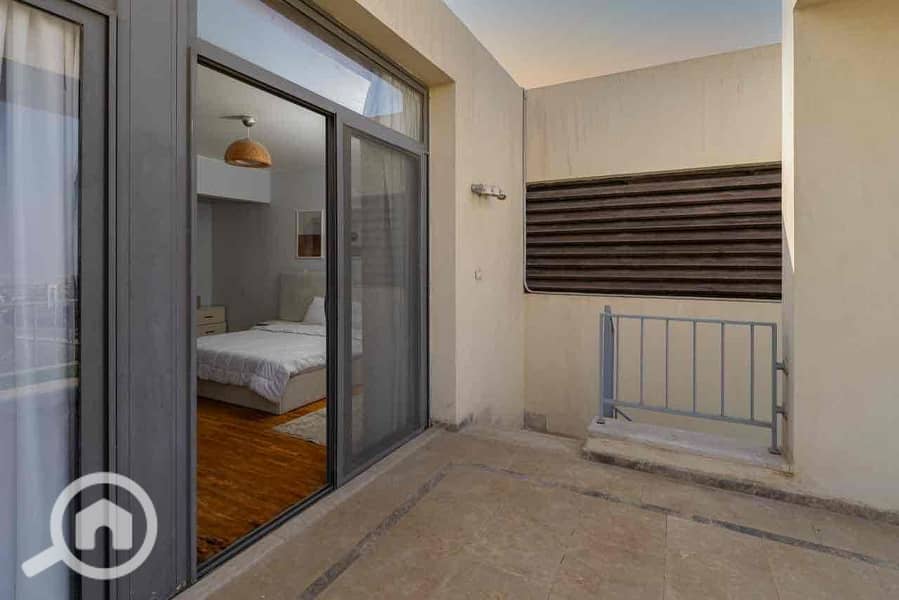 23 b865bfa6-409c-4e87-9e38-301ad926836b. jpg