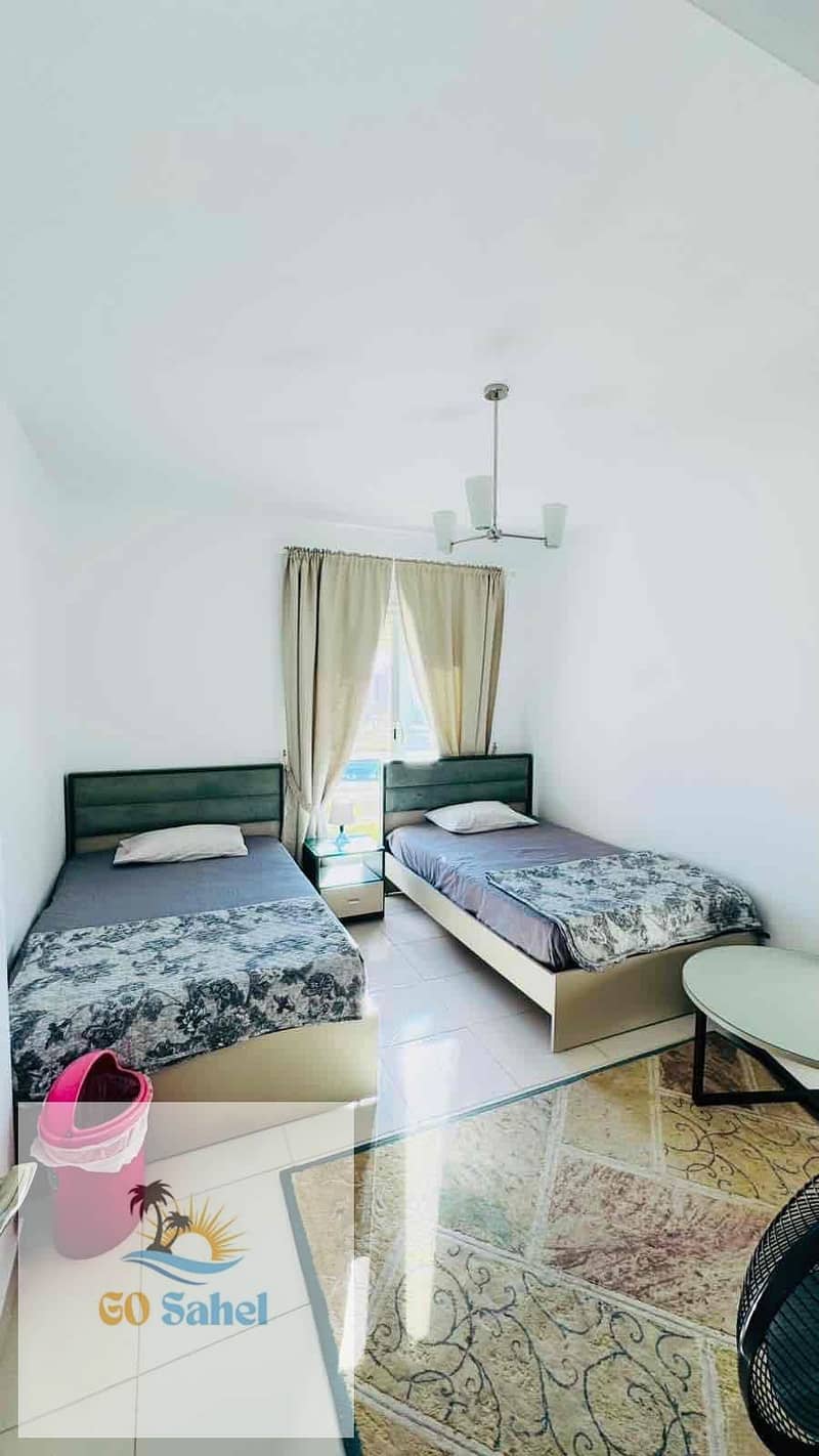 4 deb1df55-c2ef-4f8f-bcd4-7917fff5bcd7. jpg