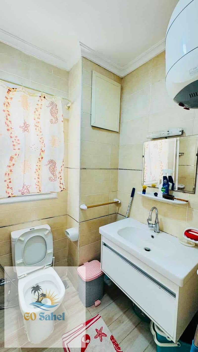 6 4d51f0c4-f26b-49b0-a23b-59660dbda90f. jpg