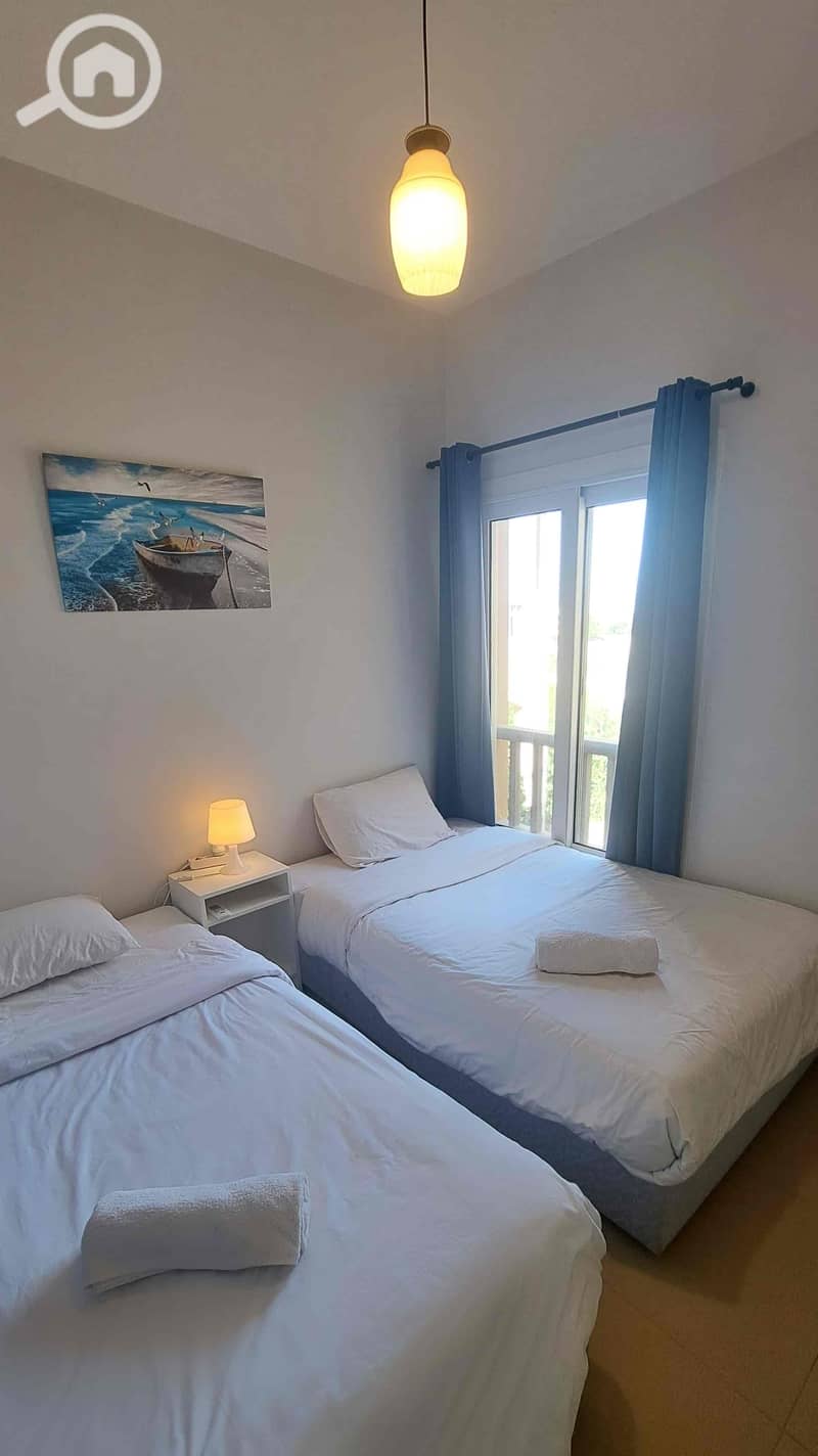 6 929055b7-589d-46f0-a8fc-eef3d5327acd. jpg