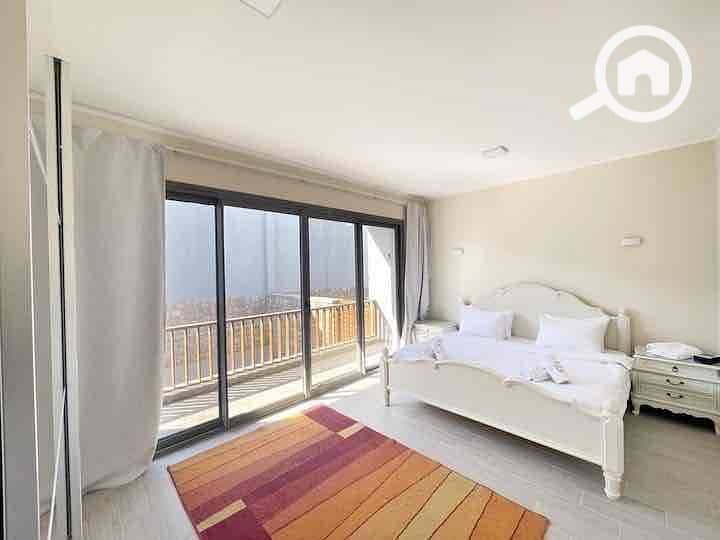 4 78e977a4-bd5d-4611-ab99-9adfe0a65efd. jpg