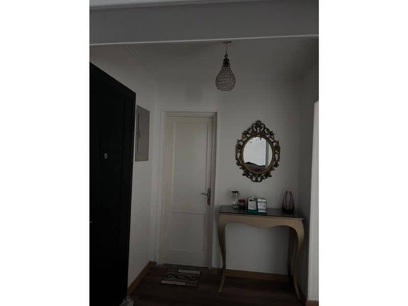 10 b299bf3c-7eaf-4c39-951c-7a32fe6784c4. jpg