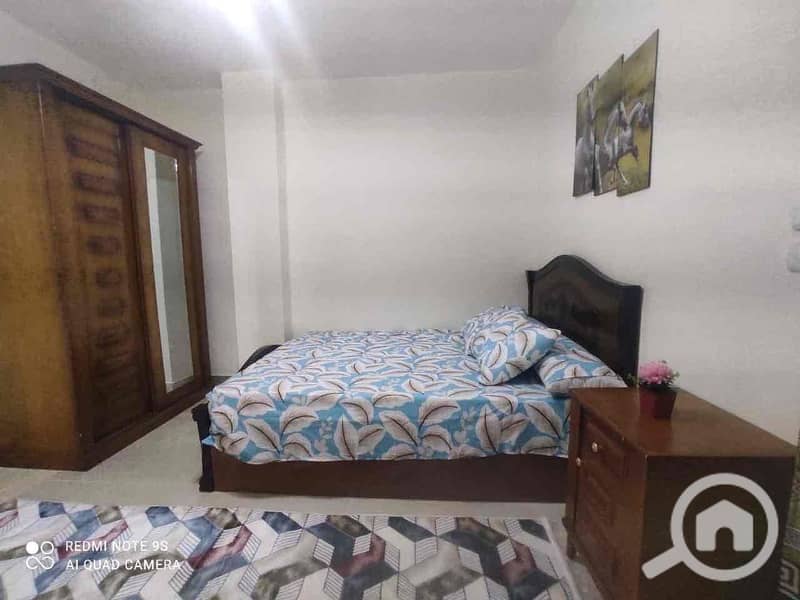 2 e8de0ae5-5db0-439f-8339-e56039cb2685. jpg