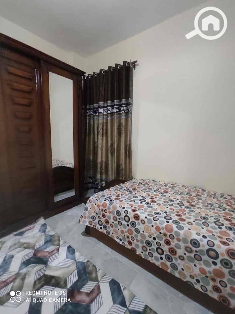 4 de99b2d7-47c4-444d-80cd-7c0081090c44. jpg