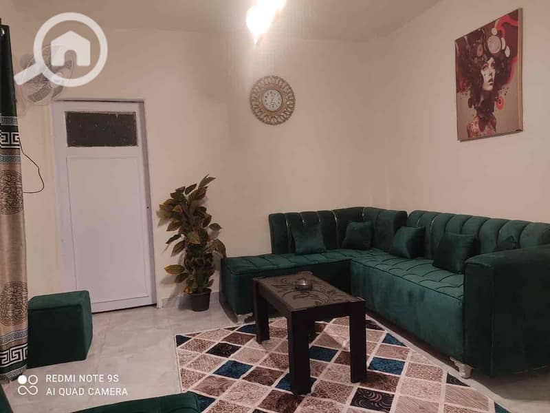 5 5bbe09a8-8586-40f8-a5cb-e62e9d2725c3. jpg