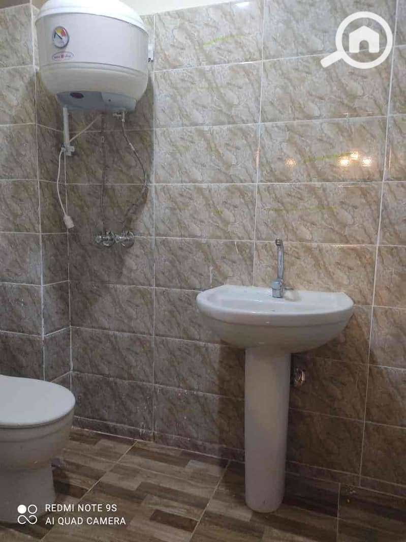 9 238b853b-19d7-4d23-8258-91c1dd4bc290. jpg