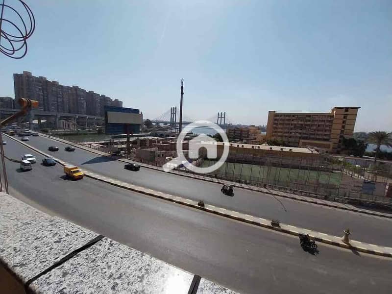 12 5e5c6c39-7d75-4fbf-bad2-b6907a923aa1. jpg