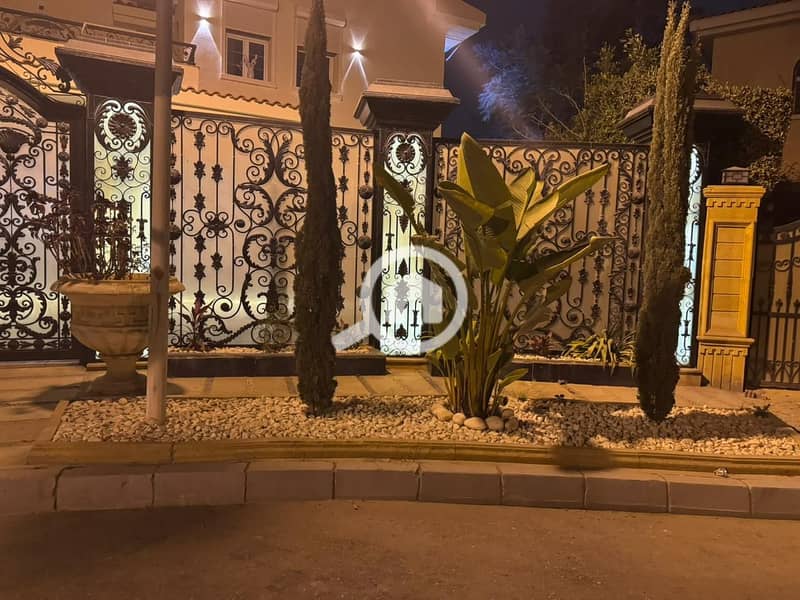 25 c6e02501-5f48-47c9-8382-5df66a2f5a90. jpeg