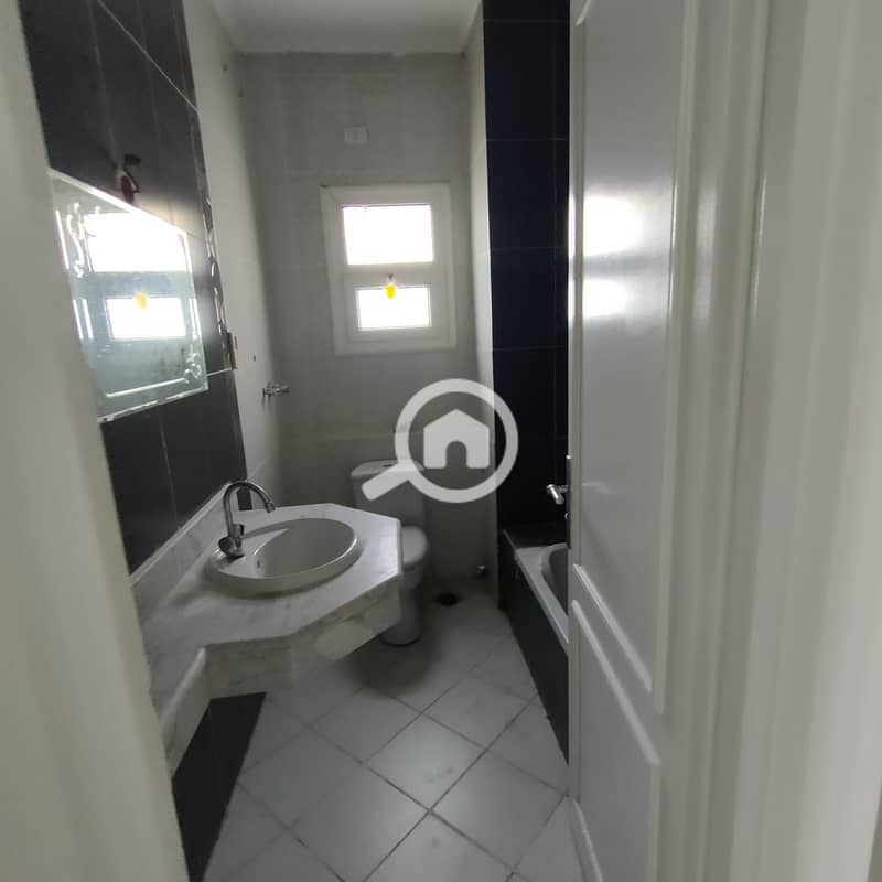 10 WhatsApp Image 2025-12-01 at 10.27. 59. jpeg