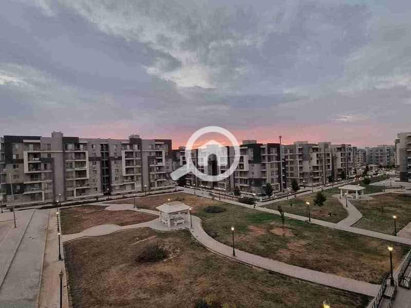 1000121834. jpg 1000121834. jpg