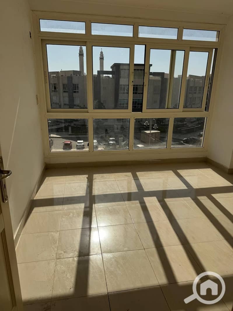 4 cdadd7ca-4c87-4c21-a8fe-fc2736918a7b. jpg