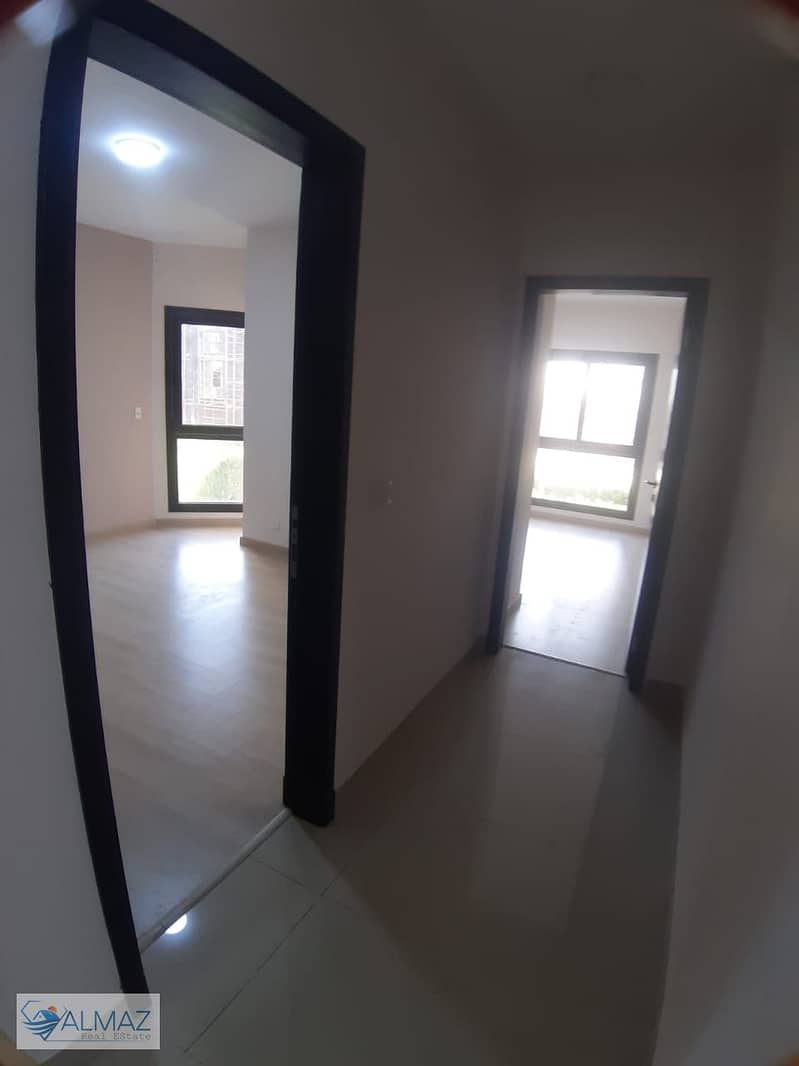 33 WhatsApp Image 2025-12-01 at 10.42. 49 AM. jpeg