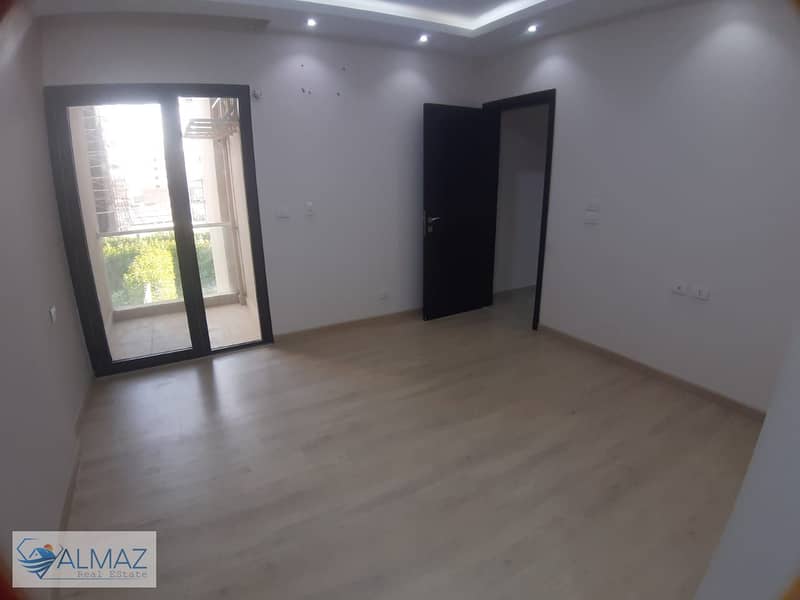 35 WhatsApp Image 2025-12-01 at 10.42. 53 AM. jpeg