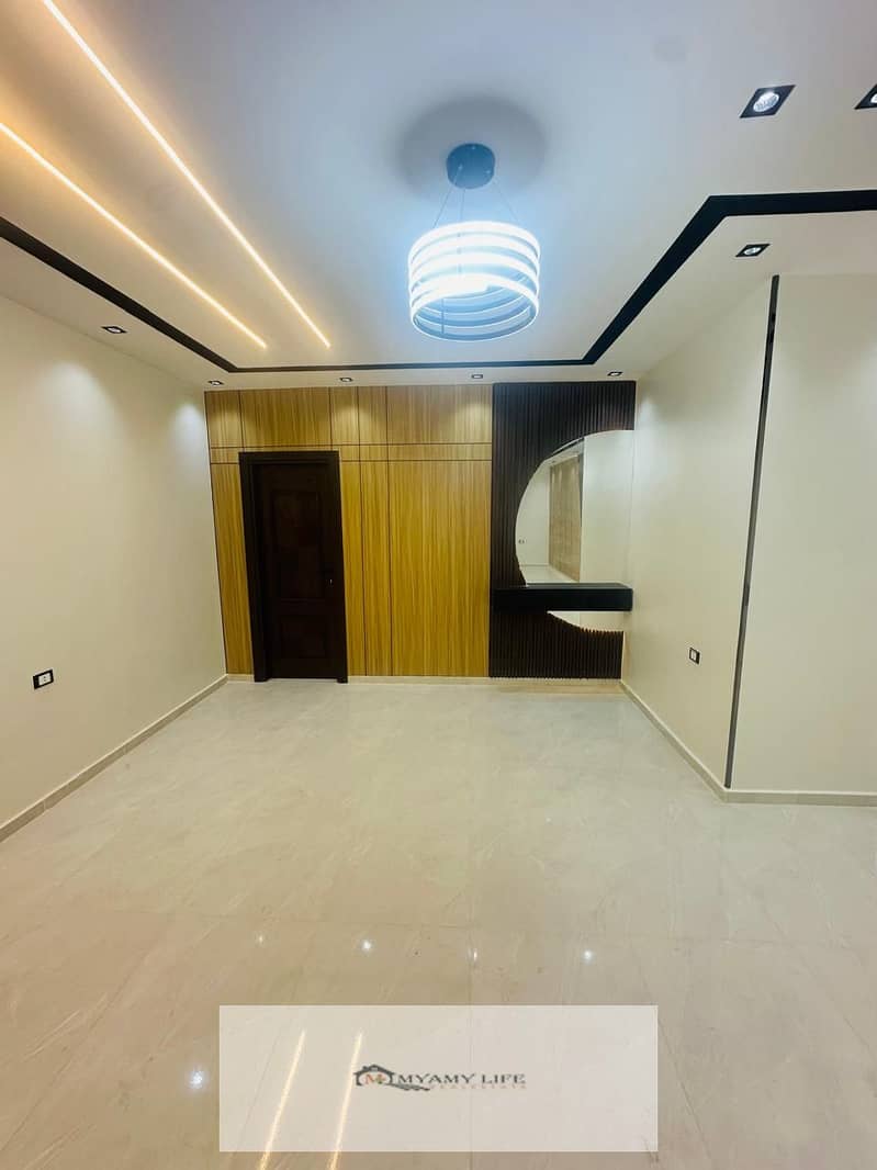 12 WhatsApp Image 2025-12-01 at 10.37. 35 AM (3). jpeg