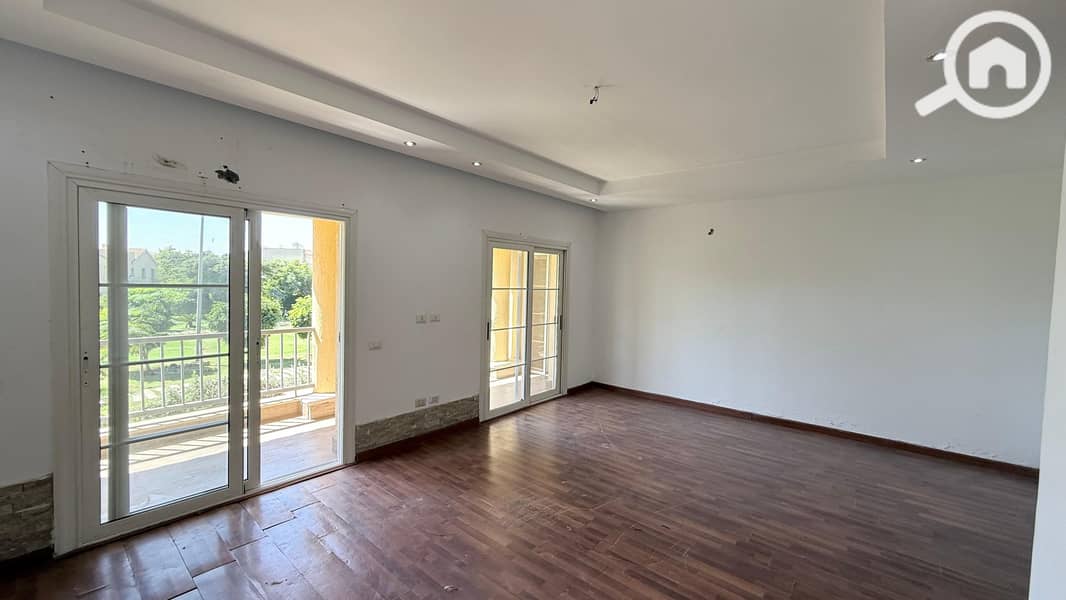 13 708f5cef-8791-4ea8-8b40-17497de9181b. jpg