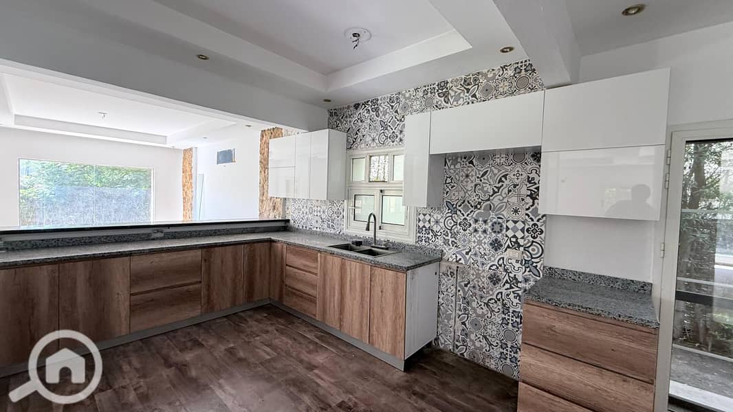 20 fe514d49-a8c8-4f7a-8e8f-7a6b91c74ee2. jpg